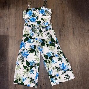 Banana Republic NEW size 4 sleeveless crop length romper